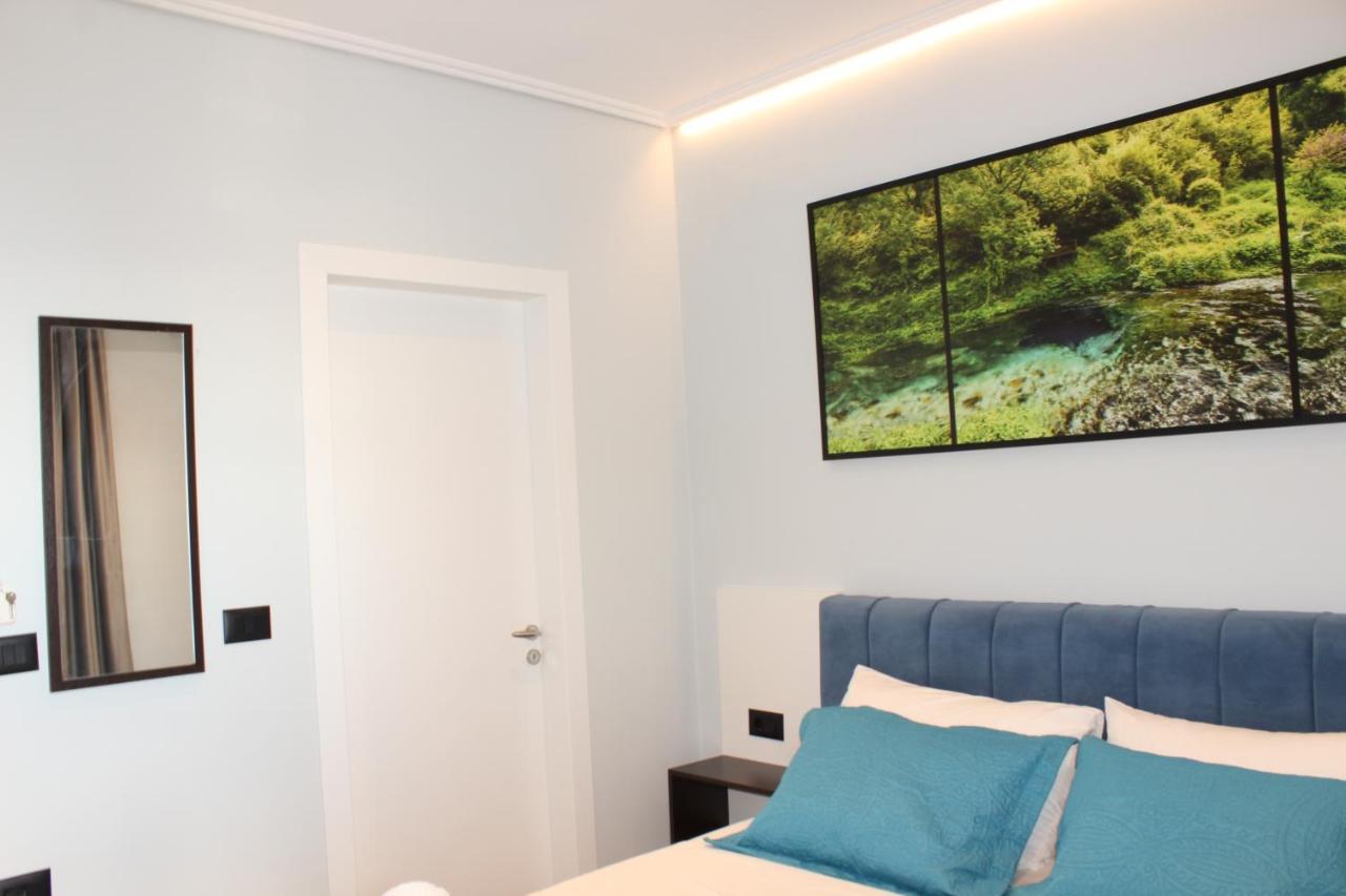 Bebi Hotel And Apartments Sarandë Eksteriør bilde