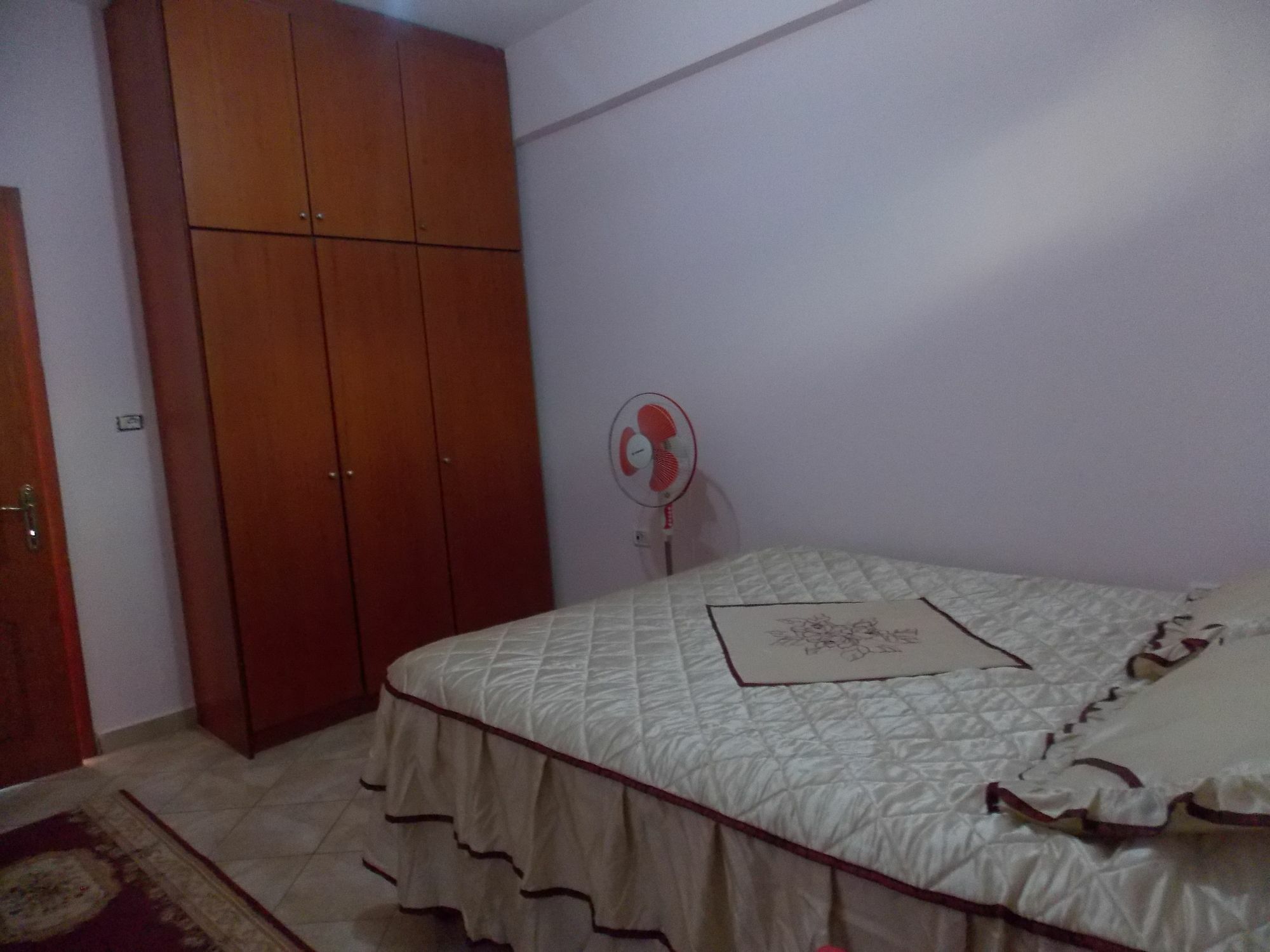 Bebi Hotel And Apartments Sarandë Eksteriør bilde